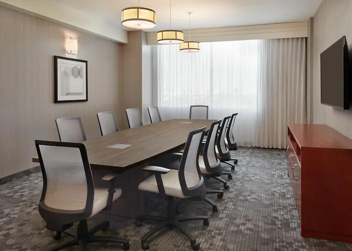 Deluxe One-Bedroom Suite