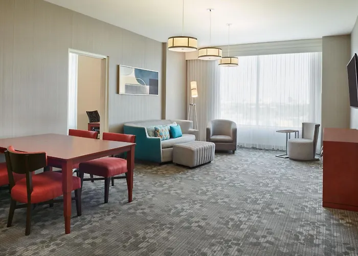 One-Bedroom King Suite